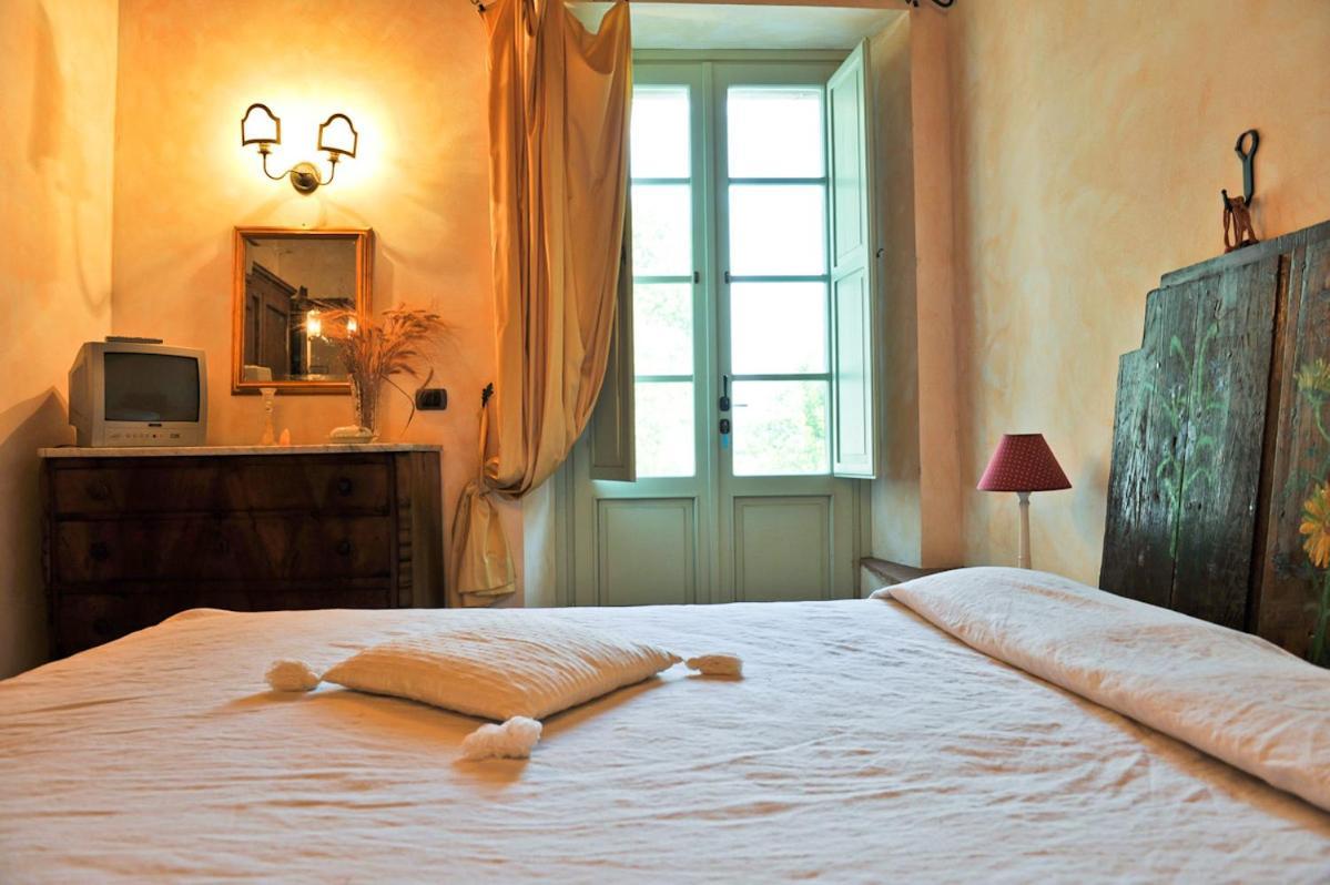 La Fonte Carducciana Villa San Casciano dei Bagni Luaran gambar