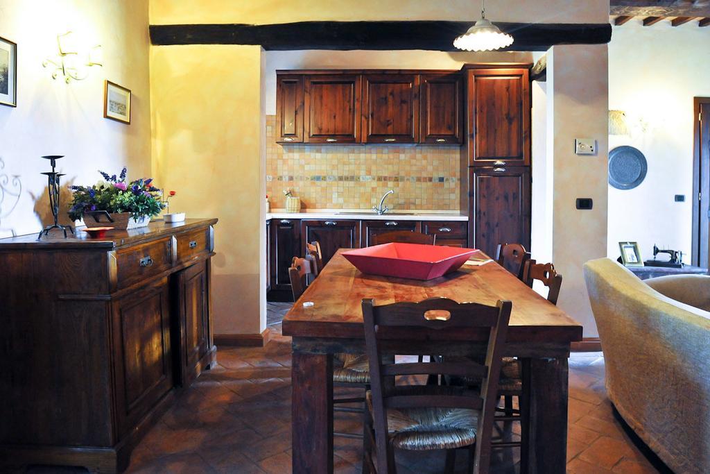 La Fonte Carducciana Villa San Casciano dei Bagni Bilik gambar