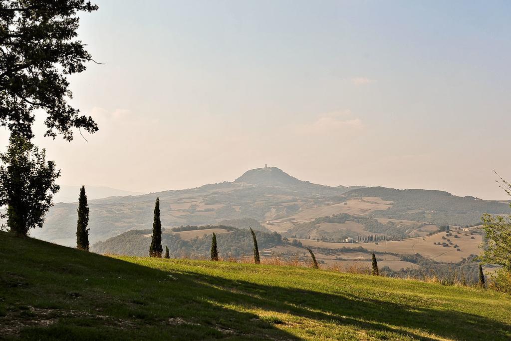 La Fonte Carducciana Villa San Casciano dei Bagni Luaran gambar